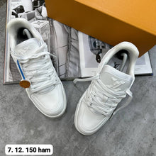 Load image into Gallery viewer, Shoes