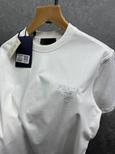 Load image into Gallery viewer, Tshirt