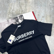 Load image into Gallery viewer, T-shirt
