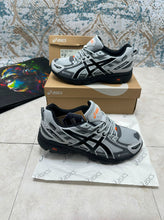 Load image into Gallery viewer, Shoes