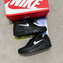 Load image into Gallery viewer, Shoes
