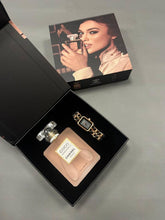Load image into Gallery viewer, Perfume