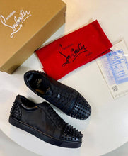 Load image into Gallery viewer, Shoes