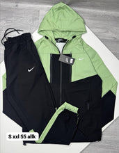 Load image into Gallery viewer, Tracksuit