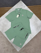 Load image into Gallery viewer, Tshirt