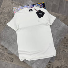Load image into Gallery viewer, Tshirt