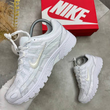 Load image into Gallery viewer, Shoes