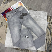 Load image into Gallery viewer, Jeans