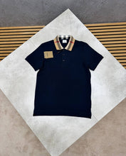 Load image into Gallery viewer, T-shirt