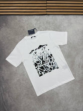 Load image into Gallery viewer, T-shirt