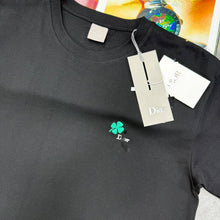 Load image into Gallery viewer, Tshirt
