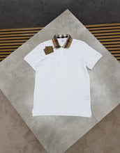 Load image into Gallery viewer, T-shirt
