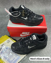Load image into Gallery viewer, Shoes