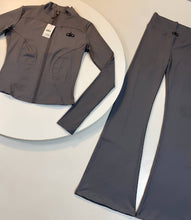 Load image into Gallery viewer, Tracksuit women