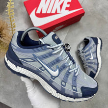Load image into Gallery viewer, Shoes