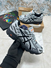 Load image into Gallery viewer, Shoes