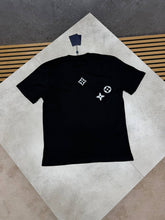 Load image into Gallery viewer, T-shirt