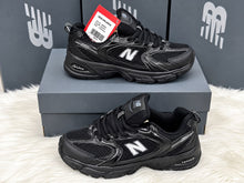 Load image into Gallery viewer, Shoes