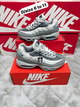 Load image into Gallery viewer, Shoes