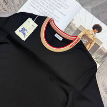 Load image into Gallery viewer, Tshirt