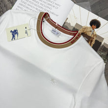 Load image into Gallery viewer, Tshirt