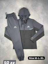 Load image into Gallery viewer, Tracksuit men