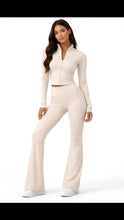 Load image into Gallery viewer, Tracksuit women