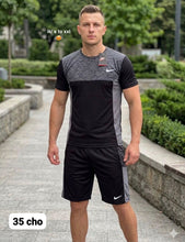 Load image into Gallery viewer, Tshirt
