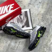 Load image into Gallery viewer, Shoes