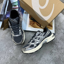 Load image into Gallery viewer, Shoes