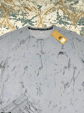 Load image into Gallery viewer, T-shirt