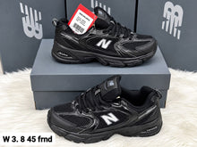 Load image into Gallery viewer, Shoes