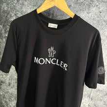 Load image into Gallery viewer, Tshirt