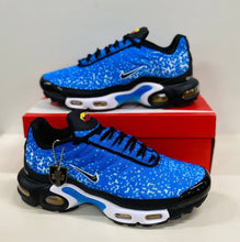 Load image into Gallery viewer, Shoes