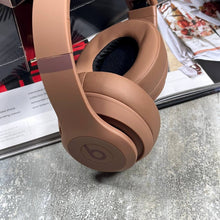 Load image into Gallery viewer, Headphone