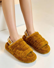 Load image into Gallery viewer, Slipper