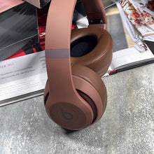 Load image into Gallery viewer, Headphone