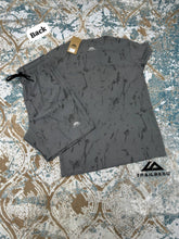 Load image into Gallery viewer, T-shirt