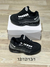 Load image into Gallery viewer, Shoes