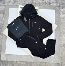 Load image into Gallery viewer, Tracksuit