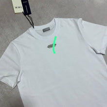 Load image into Gallery viewer, T-shirt
