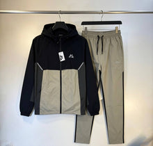 Load image into Gallery viewer, Tracksuit men
