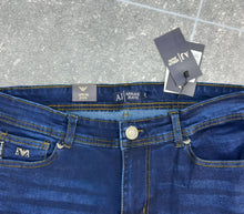 Load image into Gallery viewer, Jeans