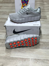 Load image into Gallery viewer, Shoes