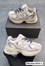 Load image into Gallery viewer, Shoes