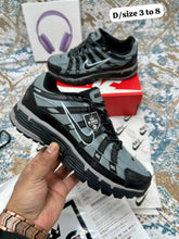 Load image into Gallery viewer, Shoes