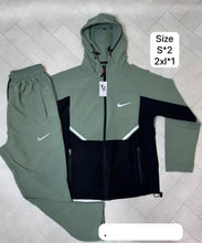 Load image into Gallery viewer, Tracksuit
