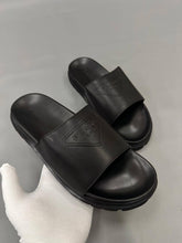 Load image into Gallery viewer, Slipper