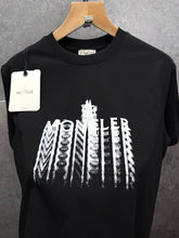 Load image into Gallery viewer, T-shirt