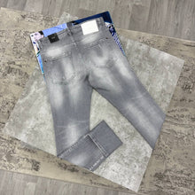 Load image into Gallery viewer, Jeans